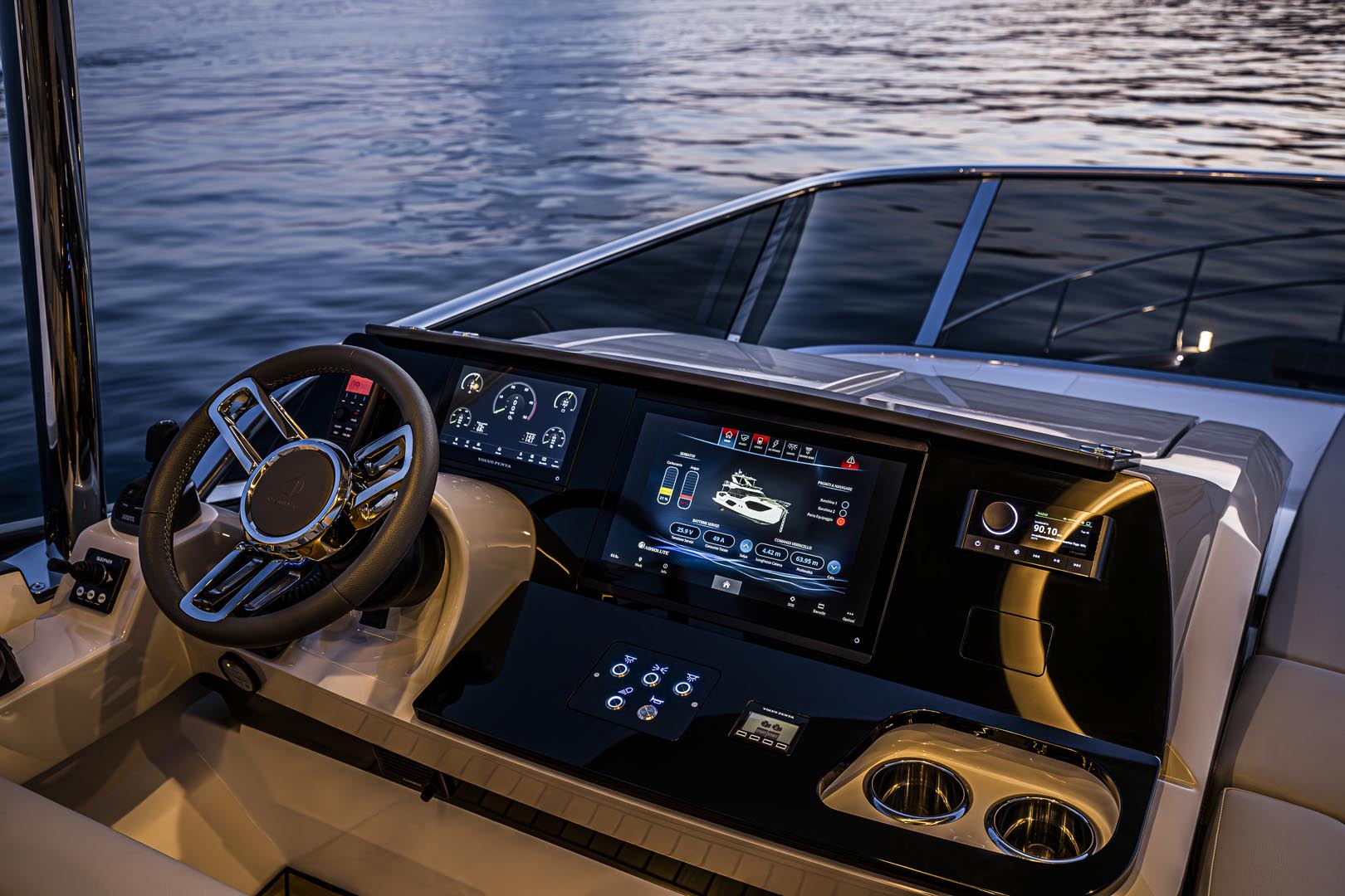 flybridge helm station - 52 fly