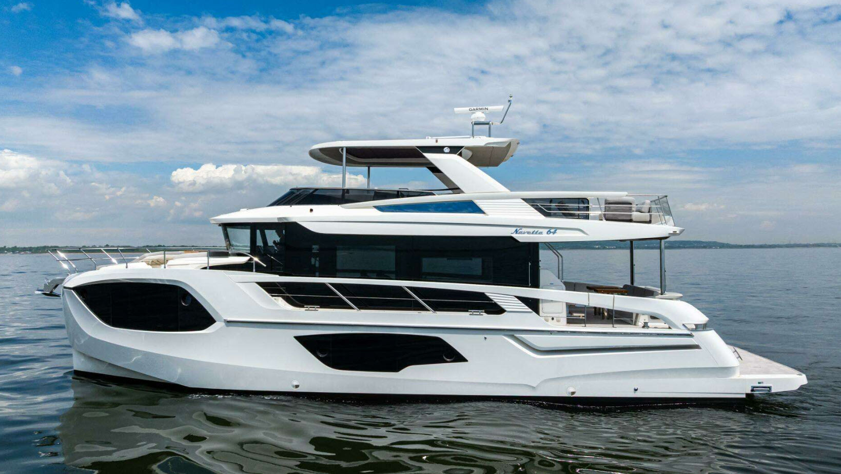 absolute navetta 64 yacht at norwalk show