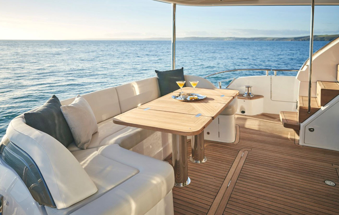 aft deck seating