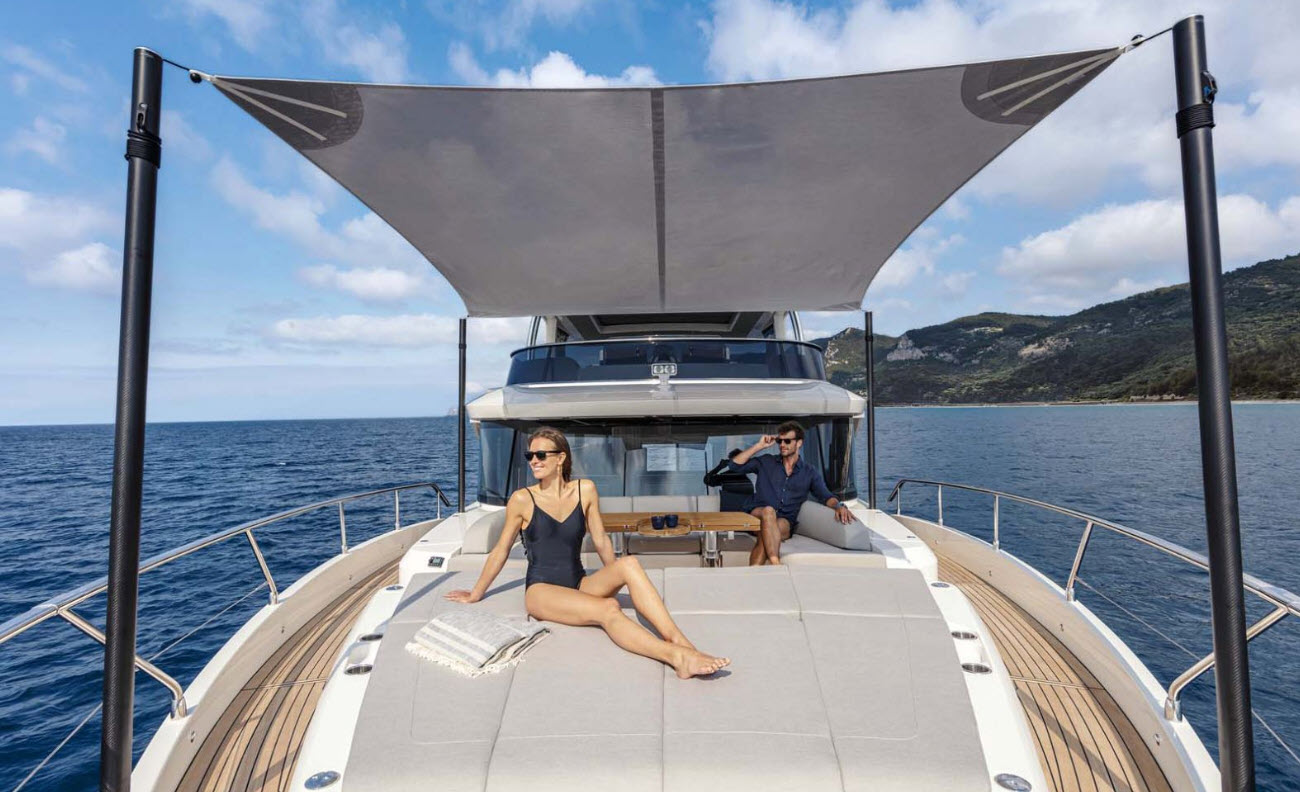 Foredeck Lounge On The Absolute Navetta