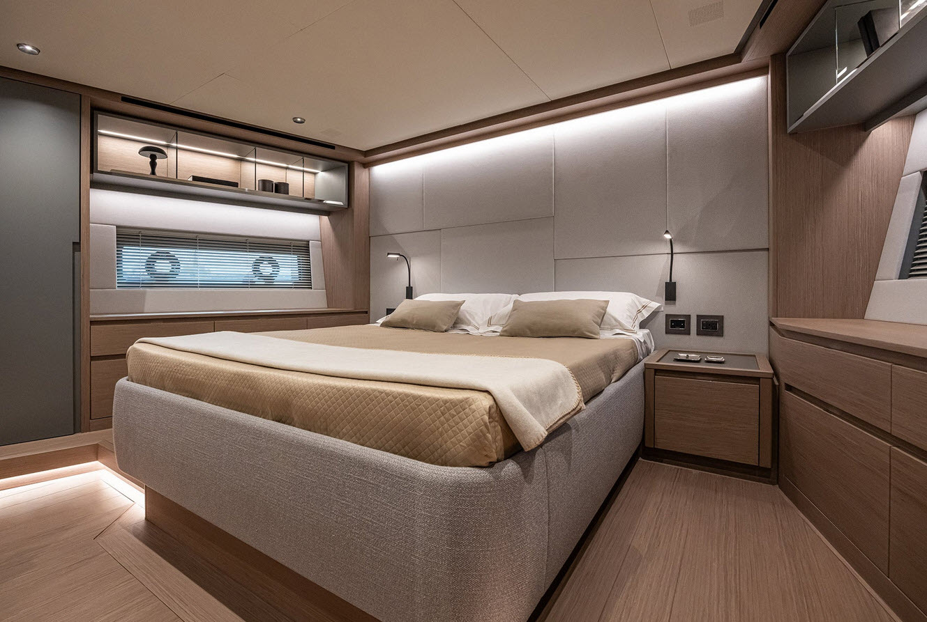 forward vip suite with tv and storage cabinets gt75