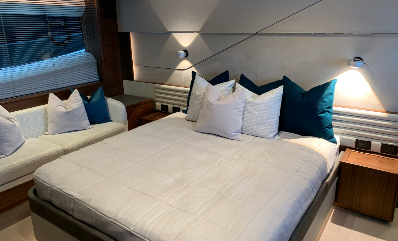 Master bedroom on the Princess V78 yacht for sale