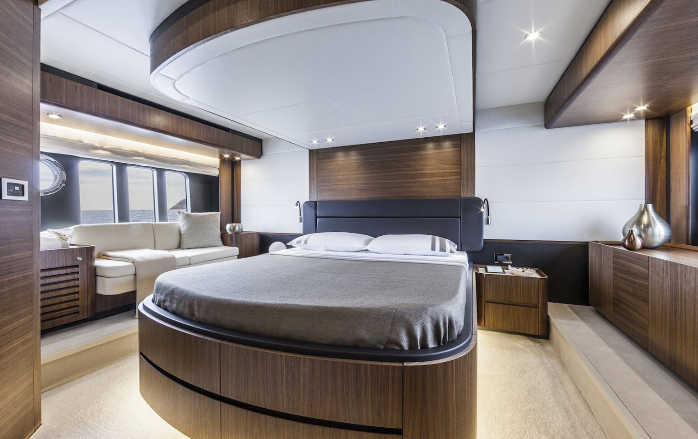 master stateroom absolute navetta 58