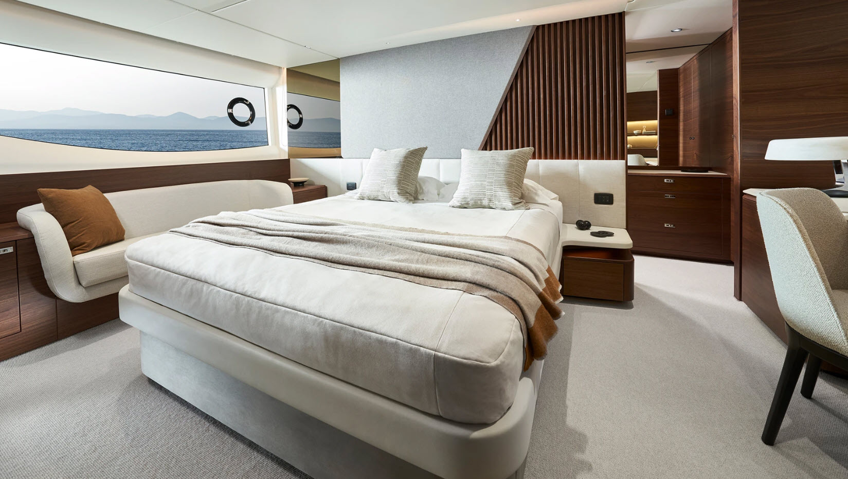 master suite with king berth - princess s72