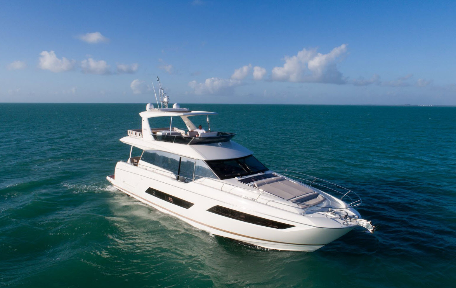 prestige 680 flybridge yacht for sale at flibs