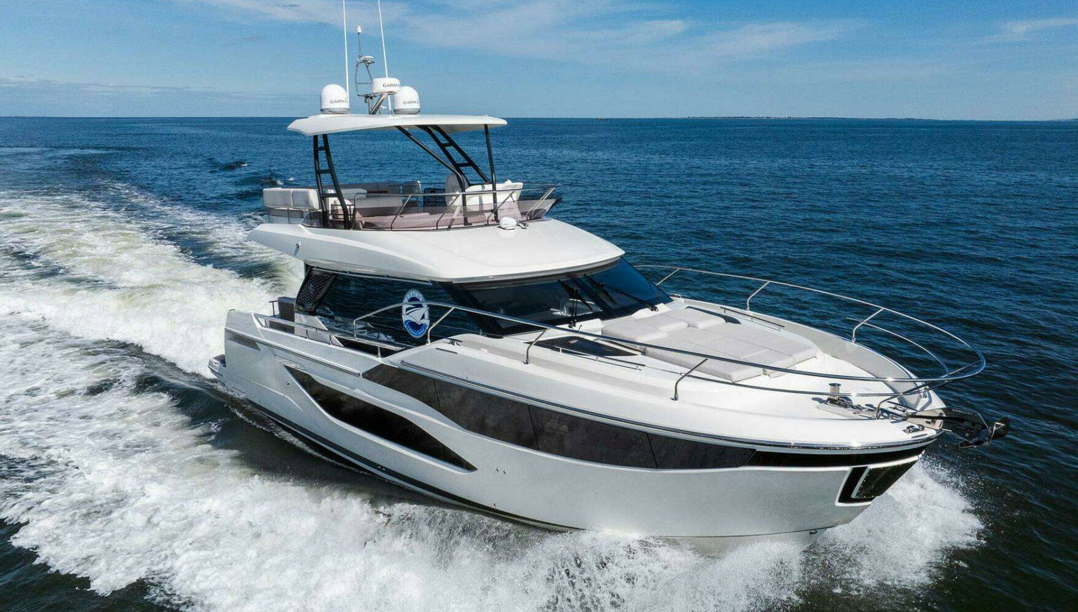 prestige yachts 4.9 at newport boat show