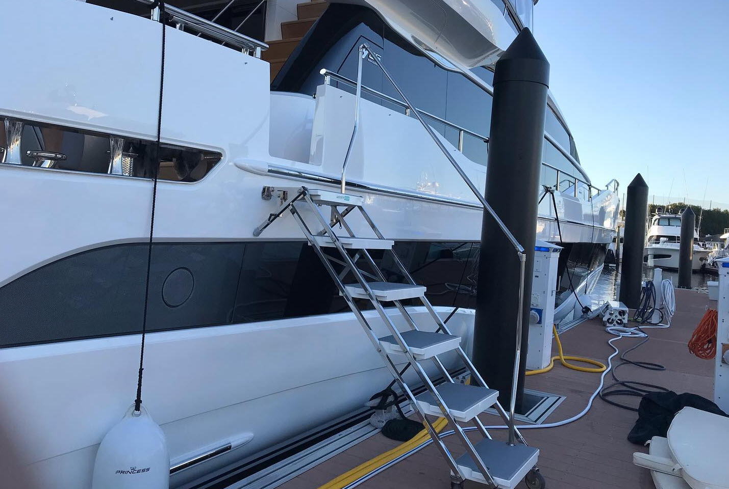 quickstep marine yacht boarding solution - 2024
