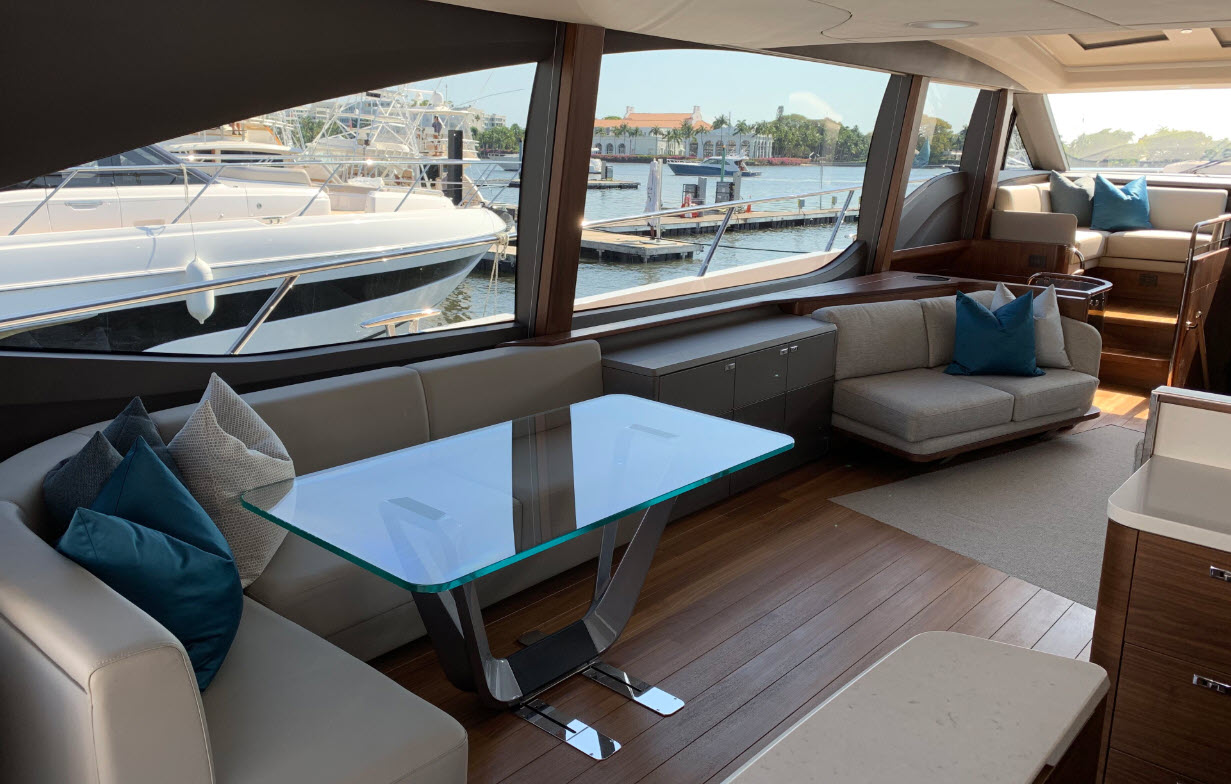 salon and dining area of the princess v78