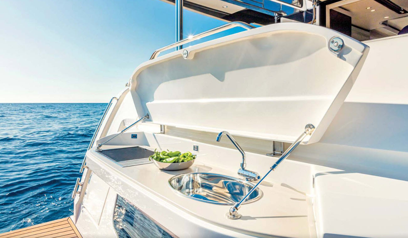 Summer Kitchen on the Absolute Navetta