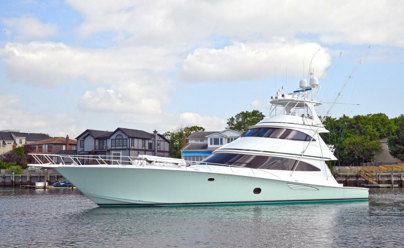 viking yachts 80 skybridge - on the edge