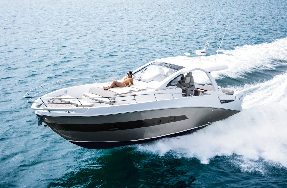example of azimut verve 40