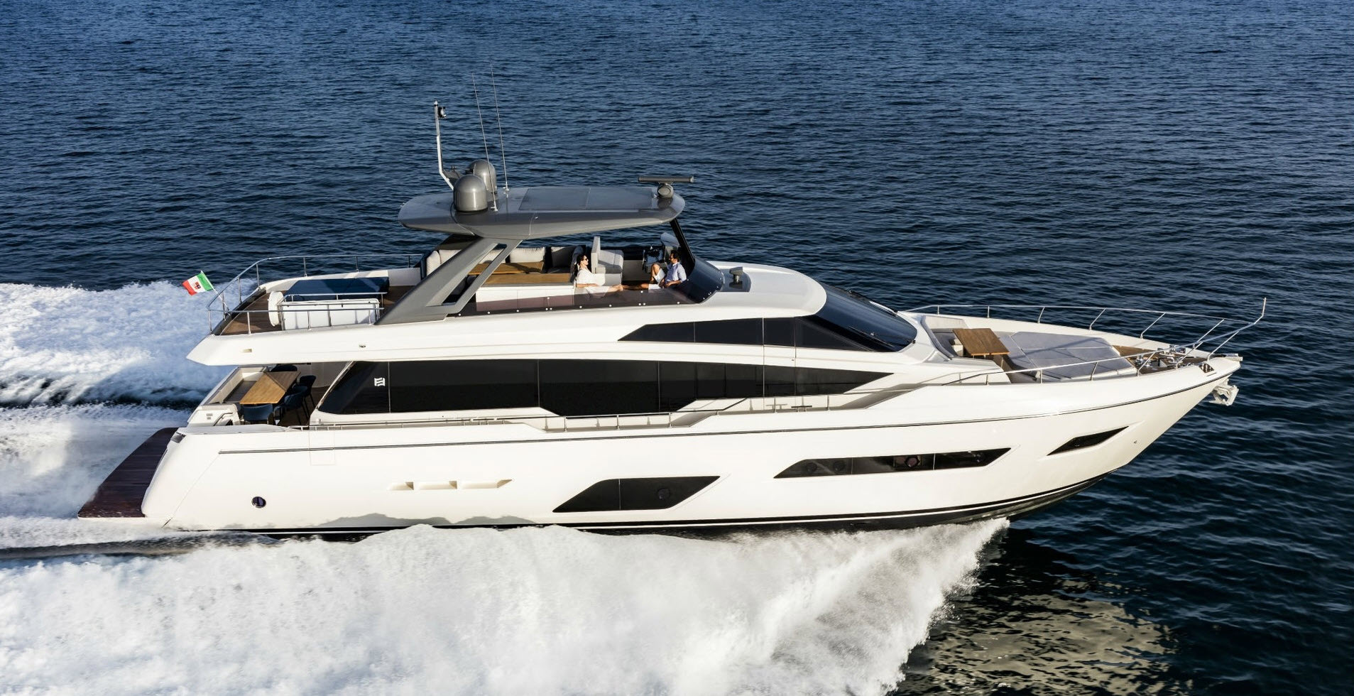 A FERRETTI J040916140169 関税送料込 Ferretti Yachts 860 boats for sale | YachtWorld