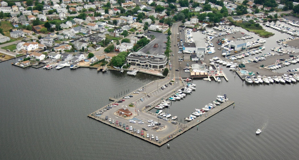 yachts for sale lindenhurst new york