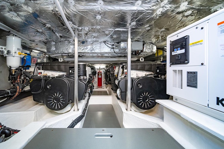 pardo 43 engine room