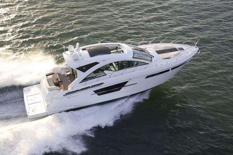 Cruisers Yachts 54 Cantius