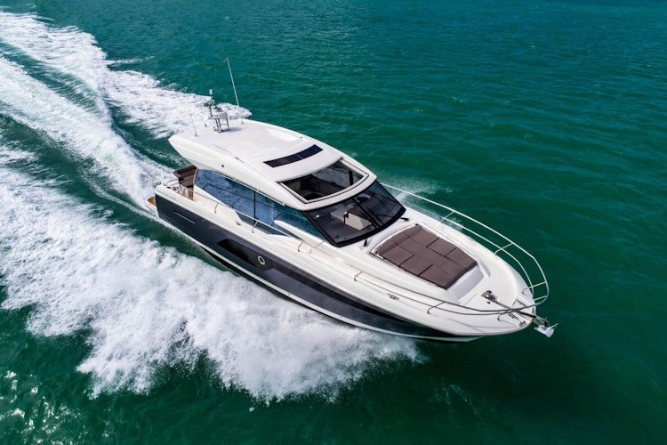 Prestige Yachts 520 S
