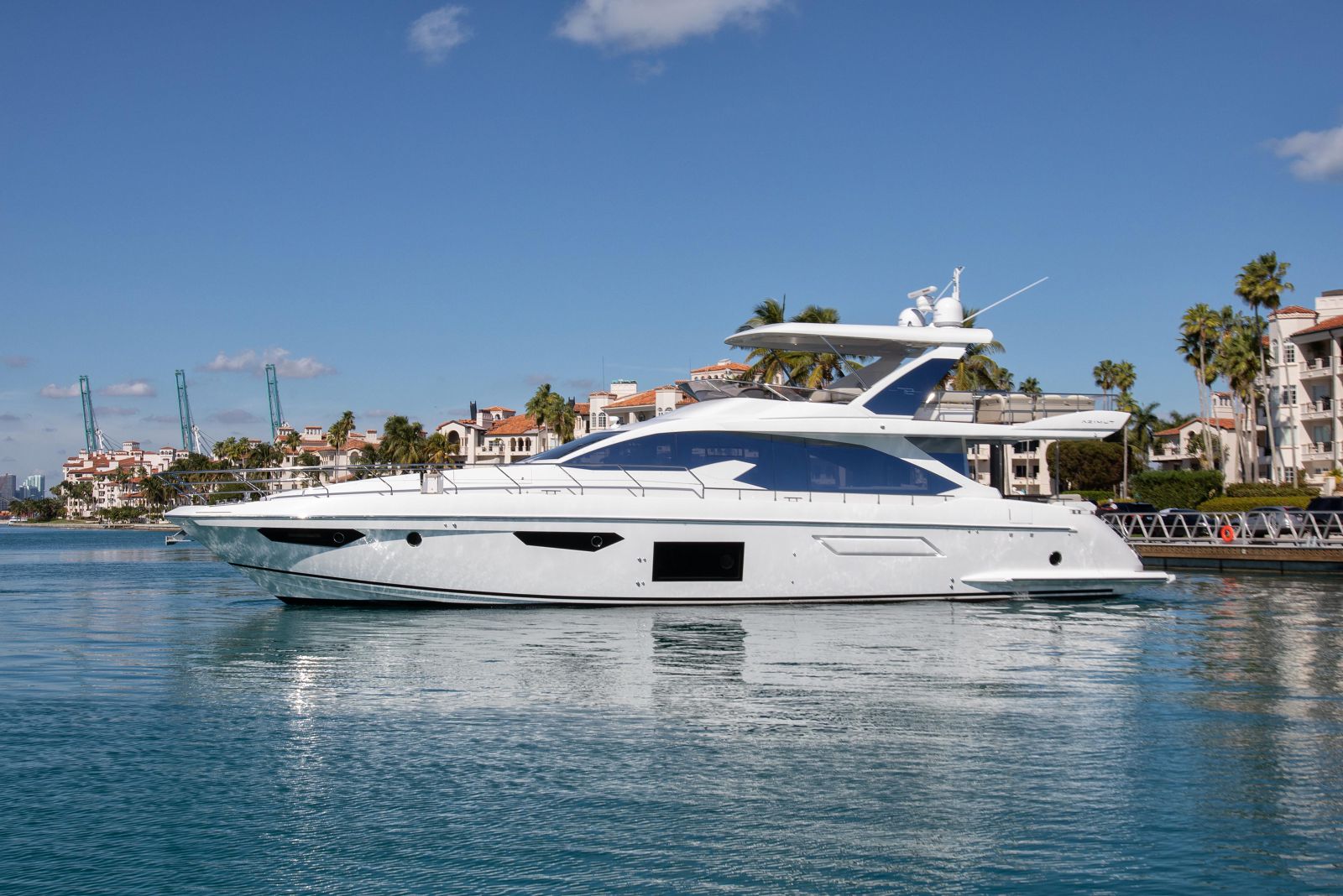 used Azimut 72 sport cruiser yacht for sale
