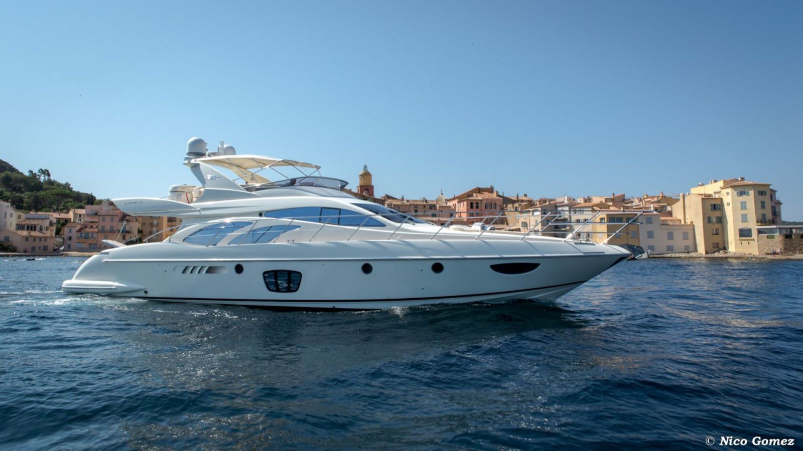 used Azimut 62 E yacht for sale