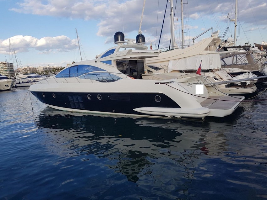 used Azimut 62 S yacht for sale