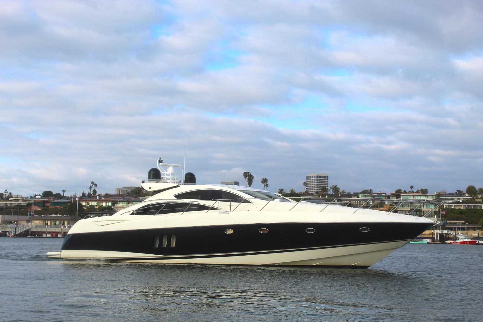 used Sunseeker 72 predator yacht for sale