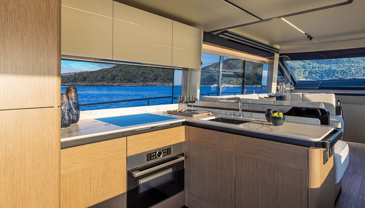 galley on 60 fly