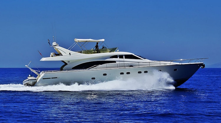 ferretti 680