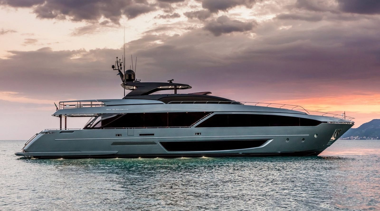 Riva 110 Dolcevita Yacht