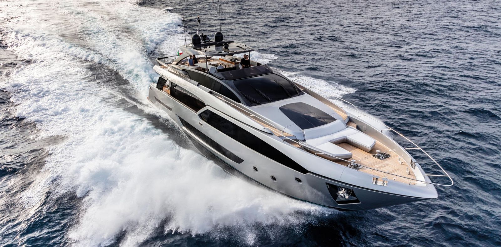 riva yachts 90