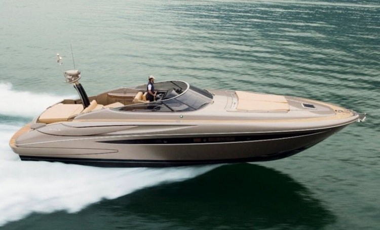 riva 52 rivale