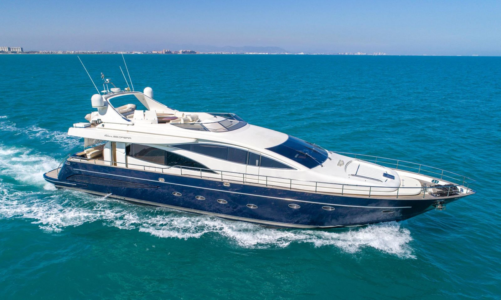 riva 85 opera