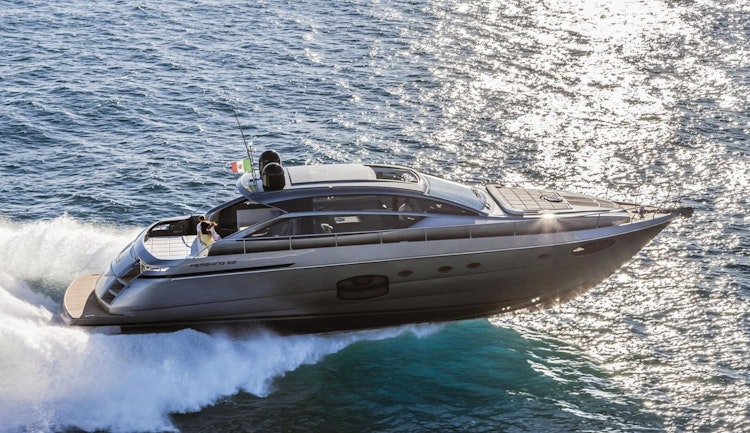 pershing 62
