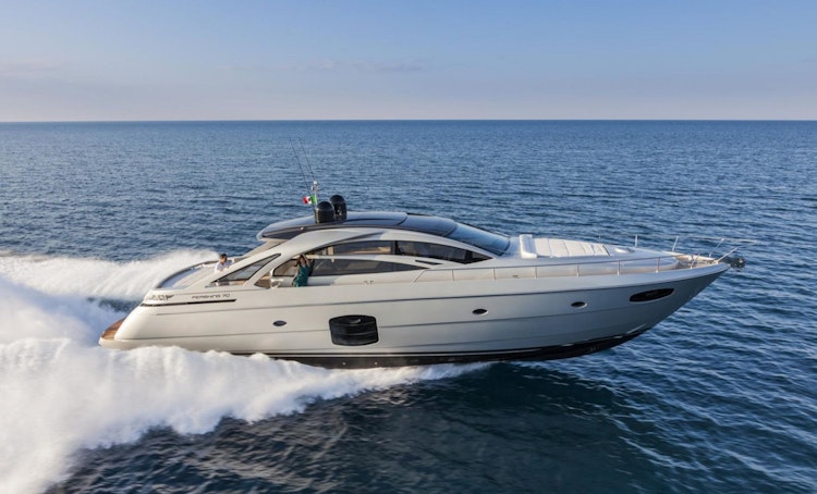 pershing yachts 70