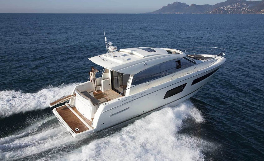 prestige 450s yacht