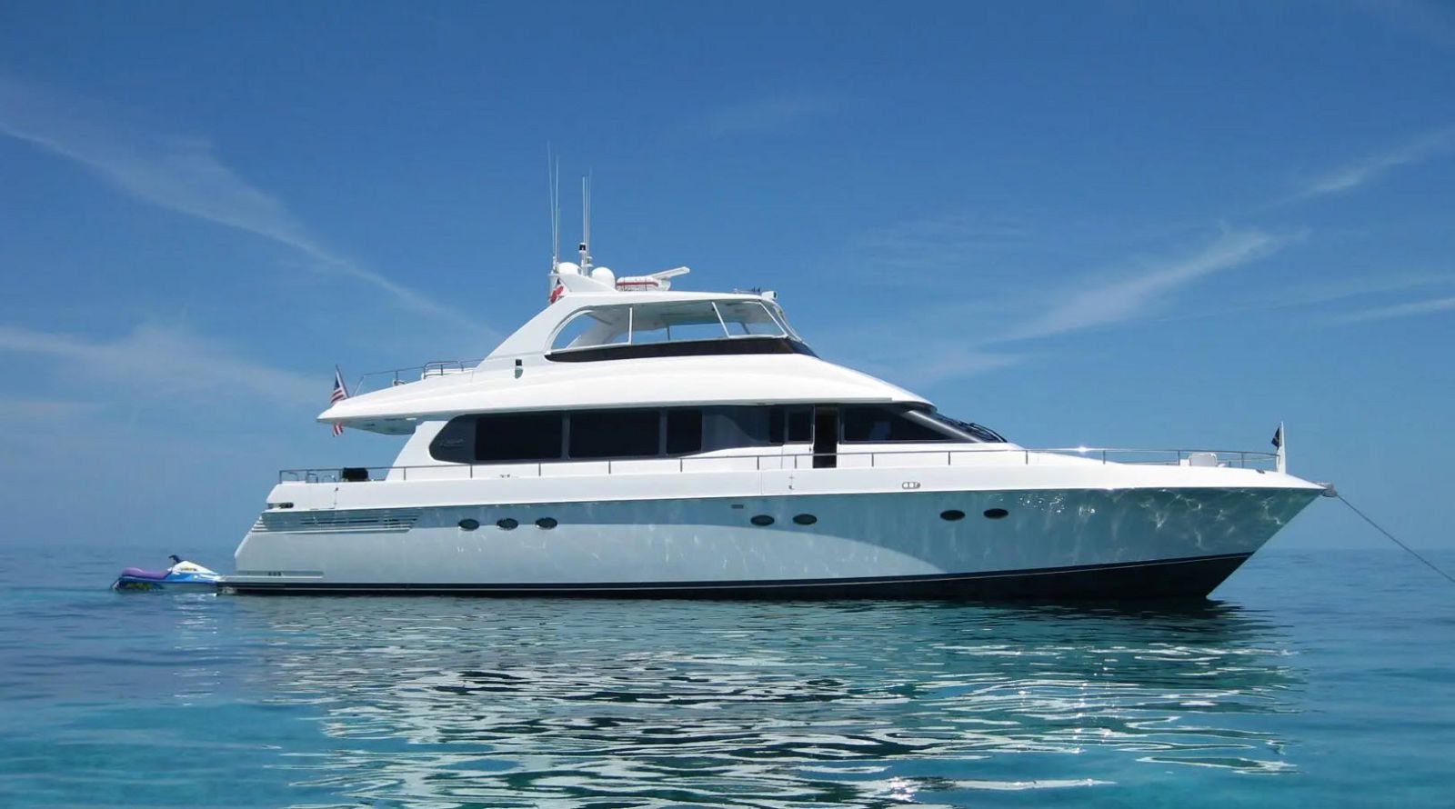 2010 lazzara 76 foot yacht