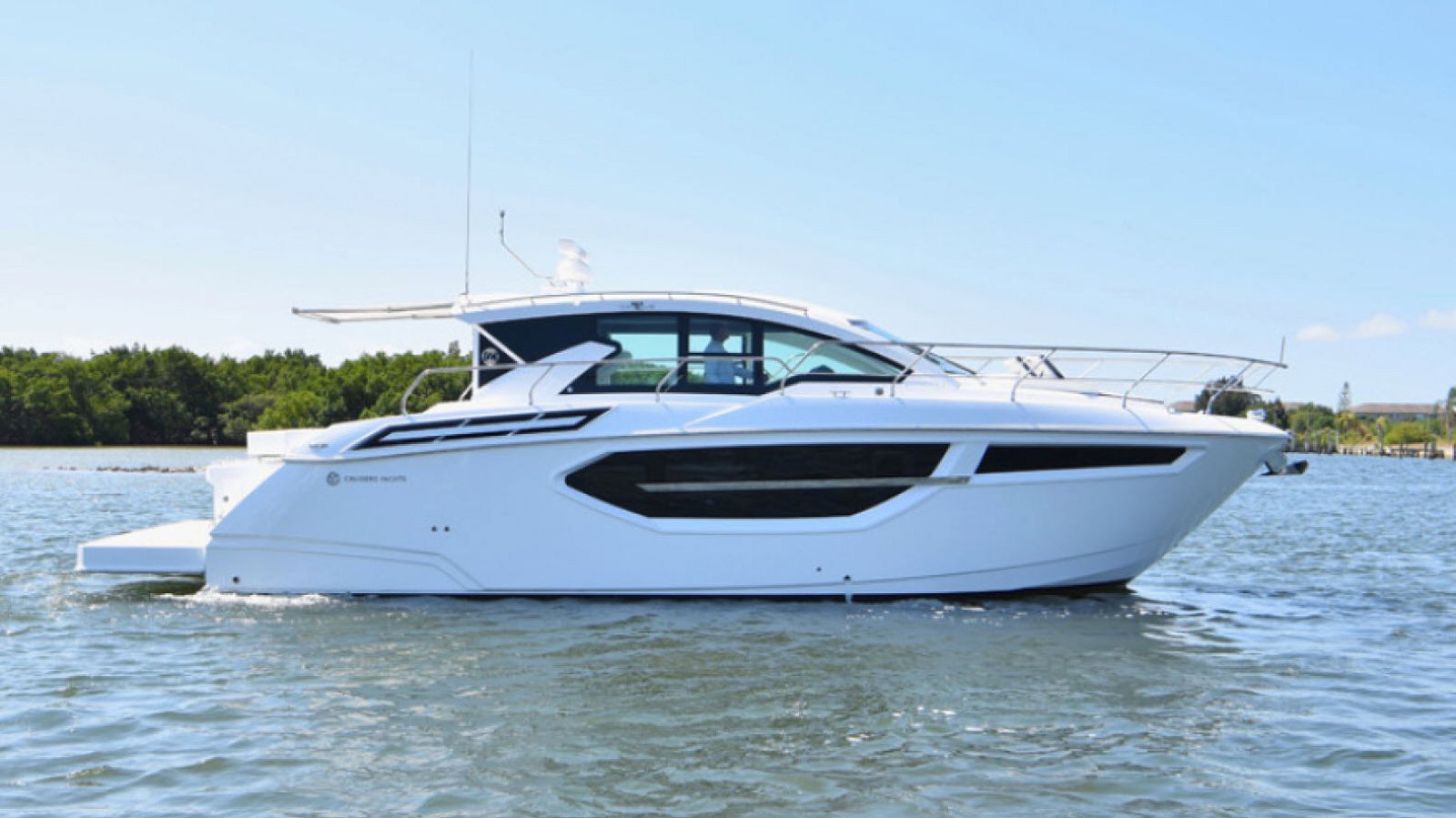 cruisers yachts 42 cantius for sale