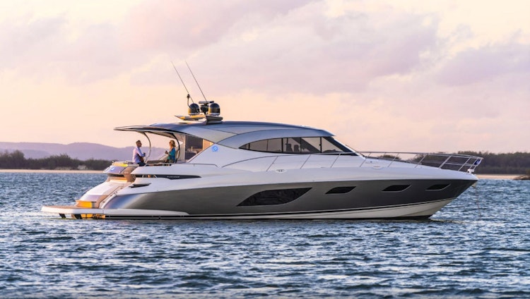 riviera 6000 sport yacht