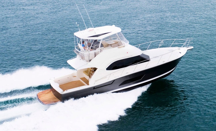 riviera 43 open flybridge yacht