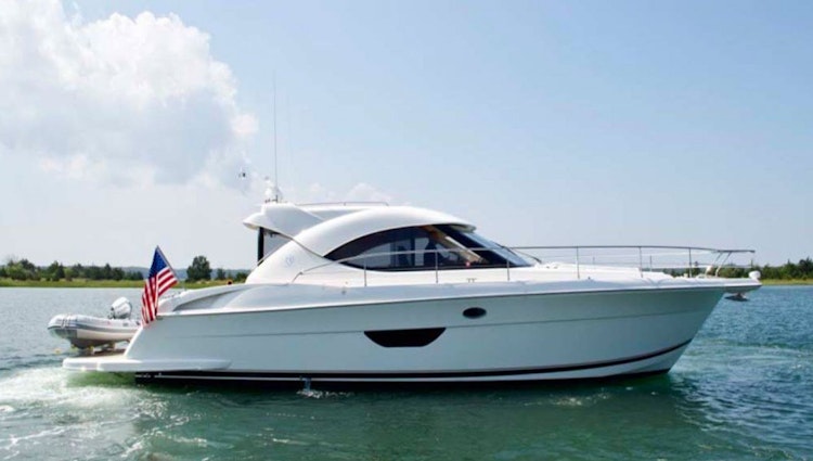 riviera 440 sport yacht