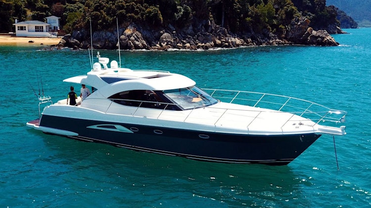 riviera 5000 sport yacht