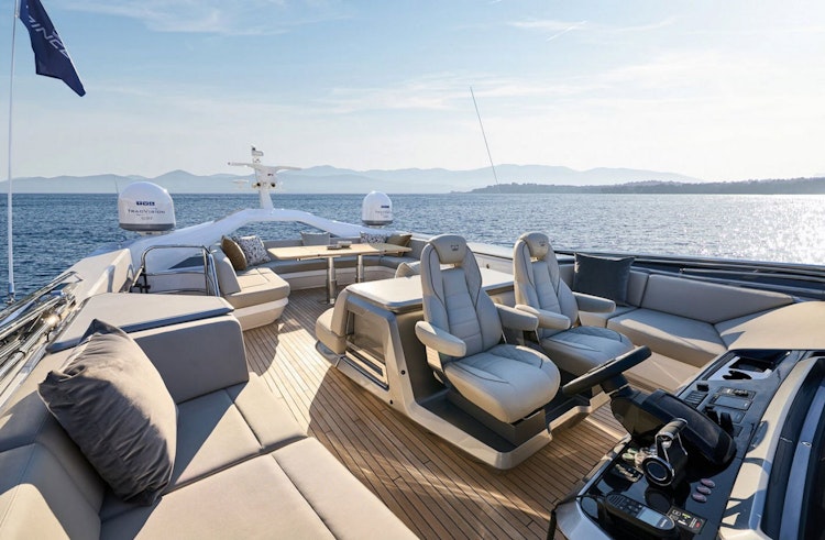 Princess Yachts S80