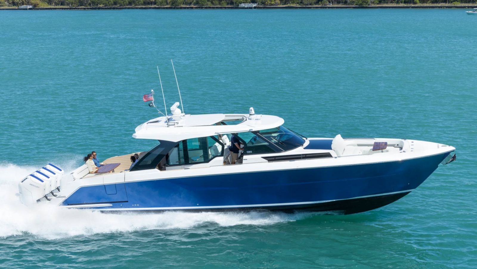 tiara yachts 56 ls cruising