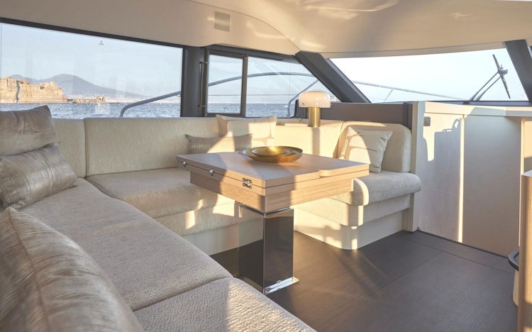 Prestige Yachts F4.9
