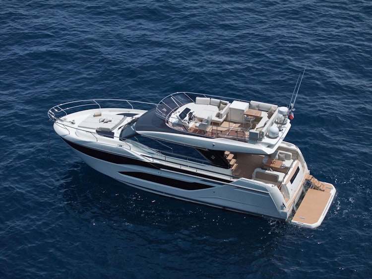 Prestige Yachts F4.9