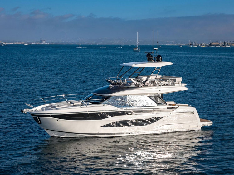 Prestige Yachts F4.9