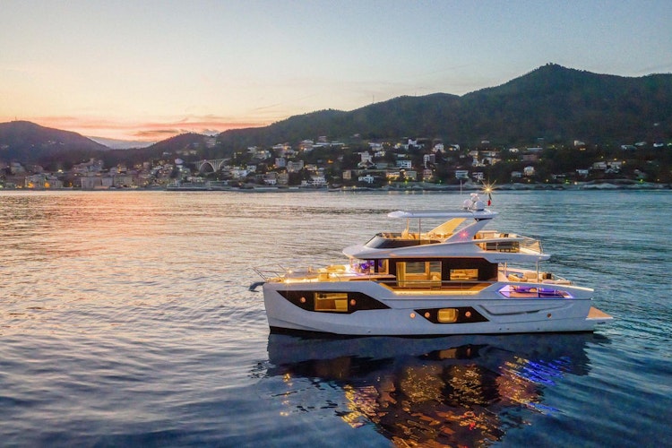 Absolute Yachts Navetta 62