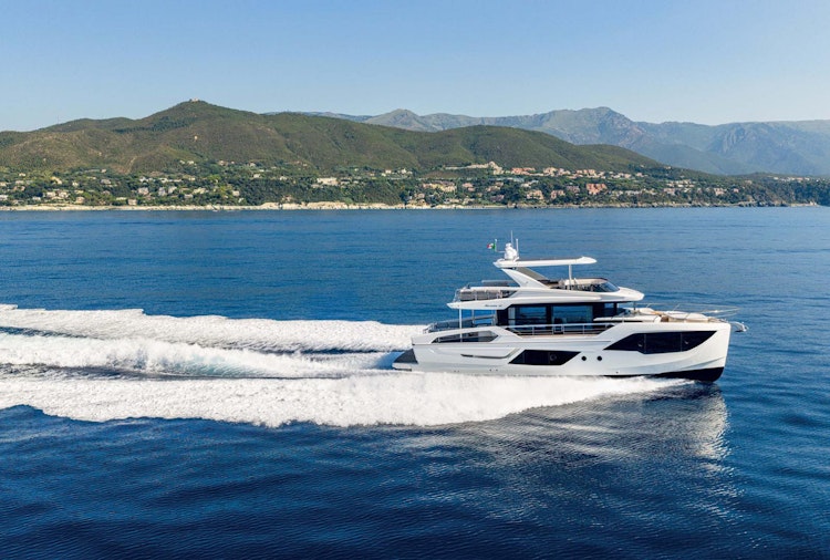 Absolute Yachts Navetta 62