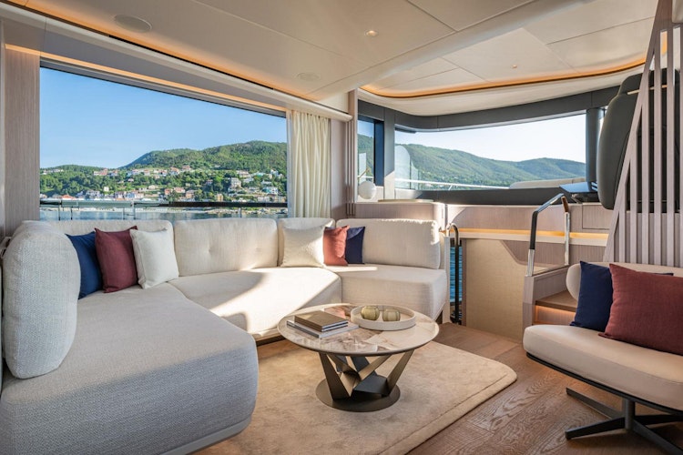 Absolute Yachts Navetta 62