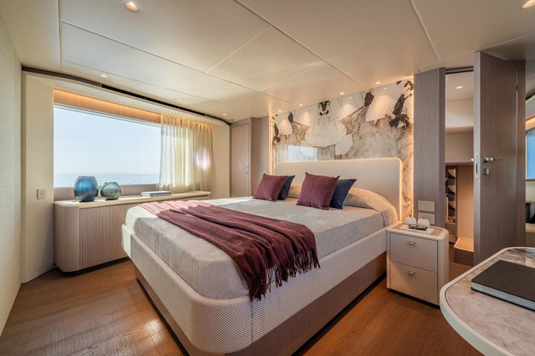 Absolute Yachts Navetta 62