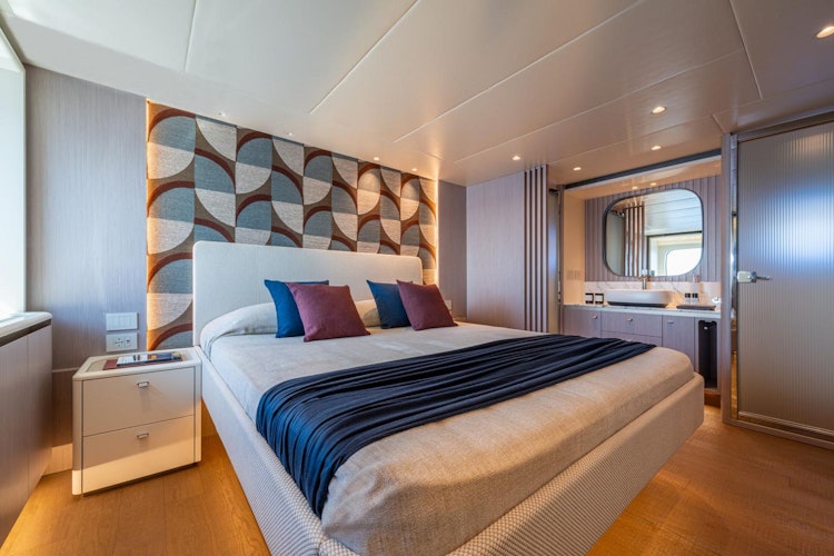 Absolute Yachts Navetta 62
