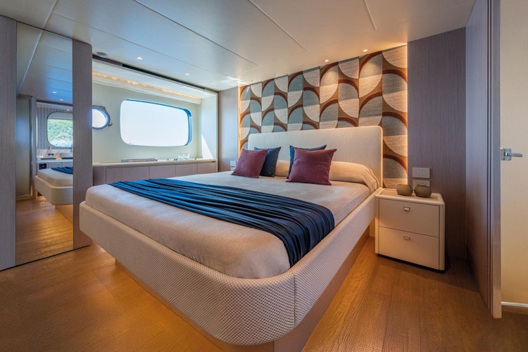 Absolute Yachts Navetta 62